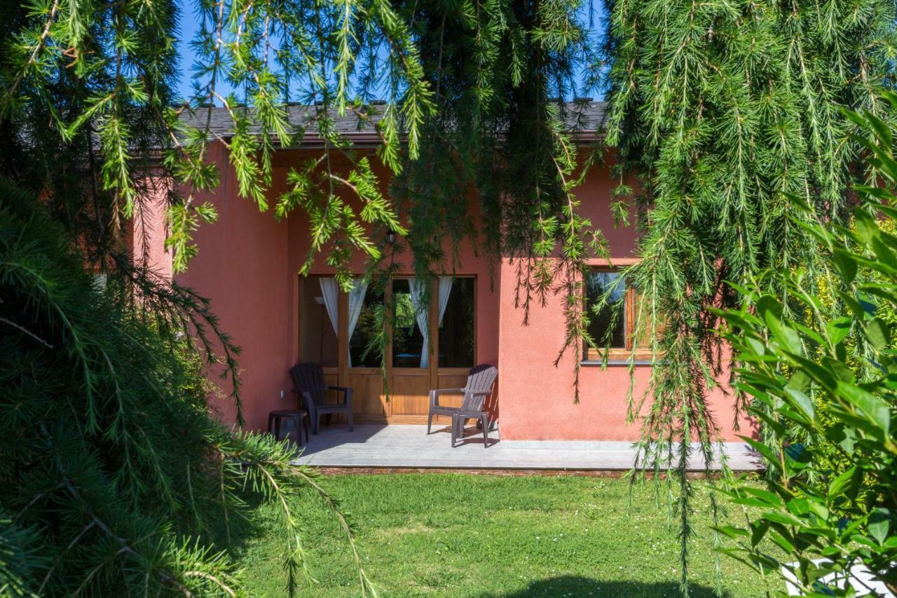 Apartamentos El Guindal Тапия-де-Касарьего Экстерьер фото